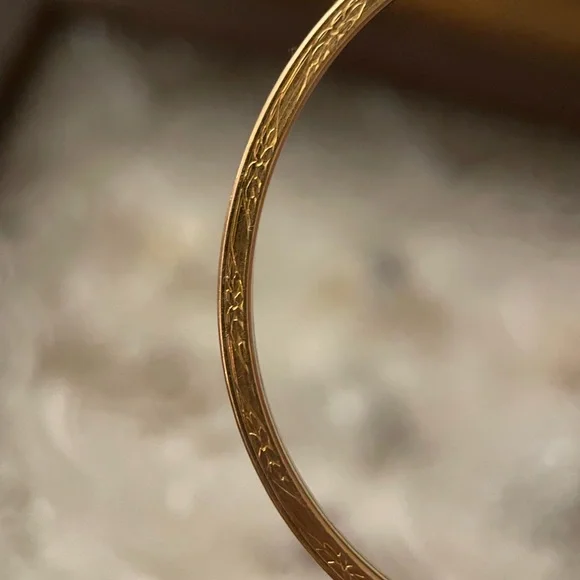 Victorian tested 9k solid gold baby bangle bracelet antique floral engraved - Picture 8 of 10